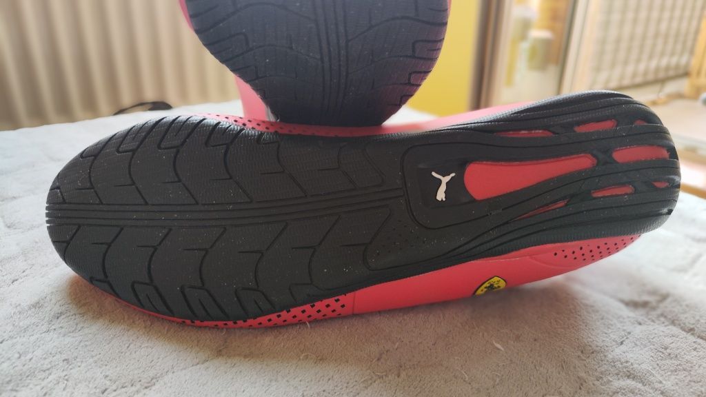 Buty sportowe Puma Ferrari nowe rozmiar 41