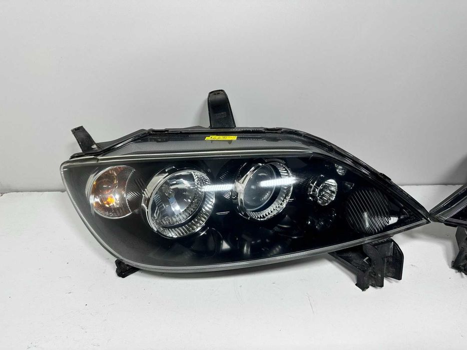 Mazda 2 lift lampy kompletne lewa + prawa cana za 2 st
