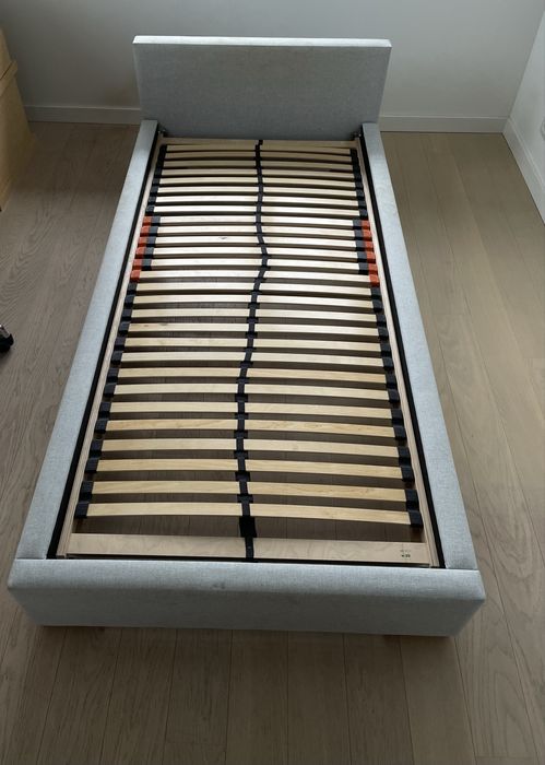 Łóżko 90 x 200 wraz ze stelarzem