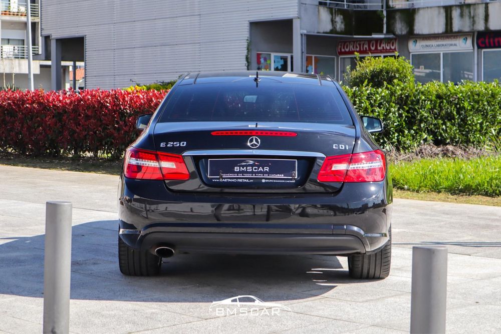 Mercedes-Benz E250 CDI AMG Nacional com manutenção toda feita na marca