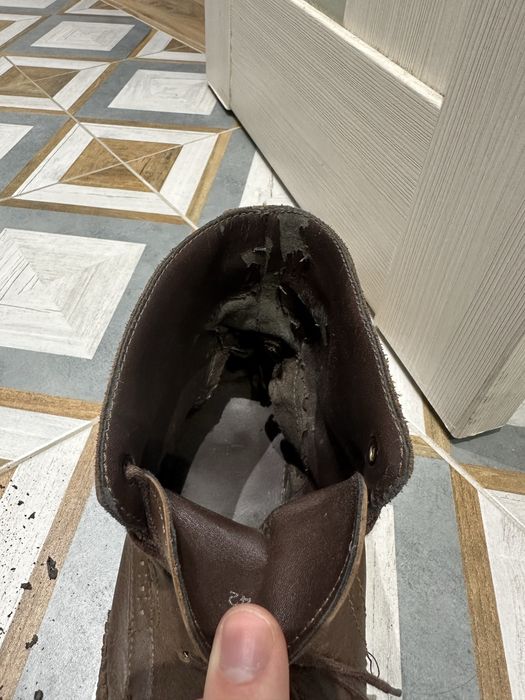 Класичні шкіряні черевики (броги)