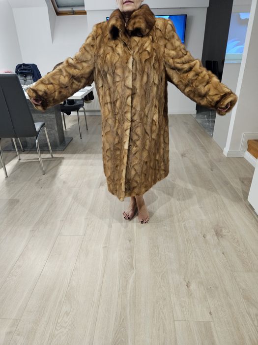 Piękne futro  z naturalnych norek