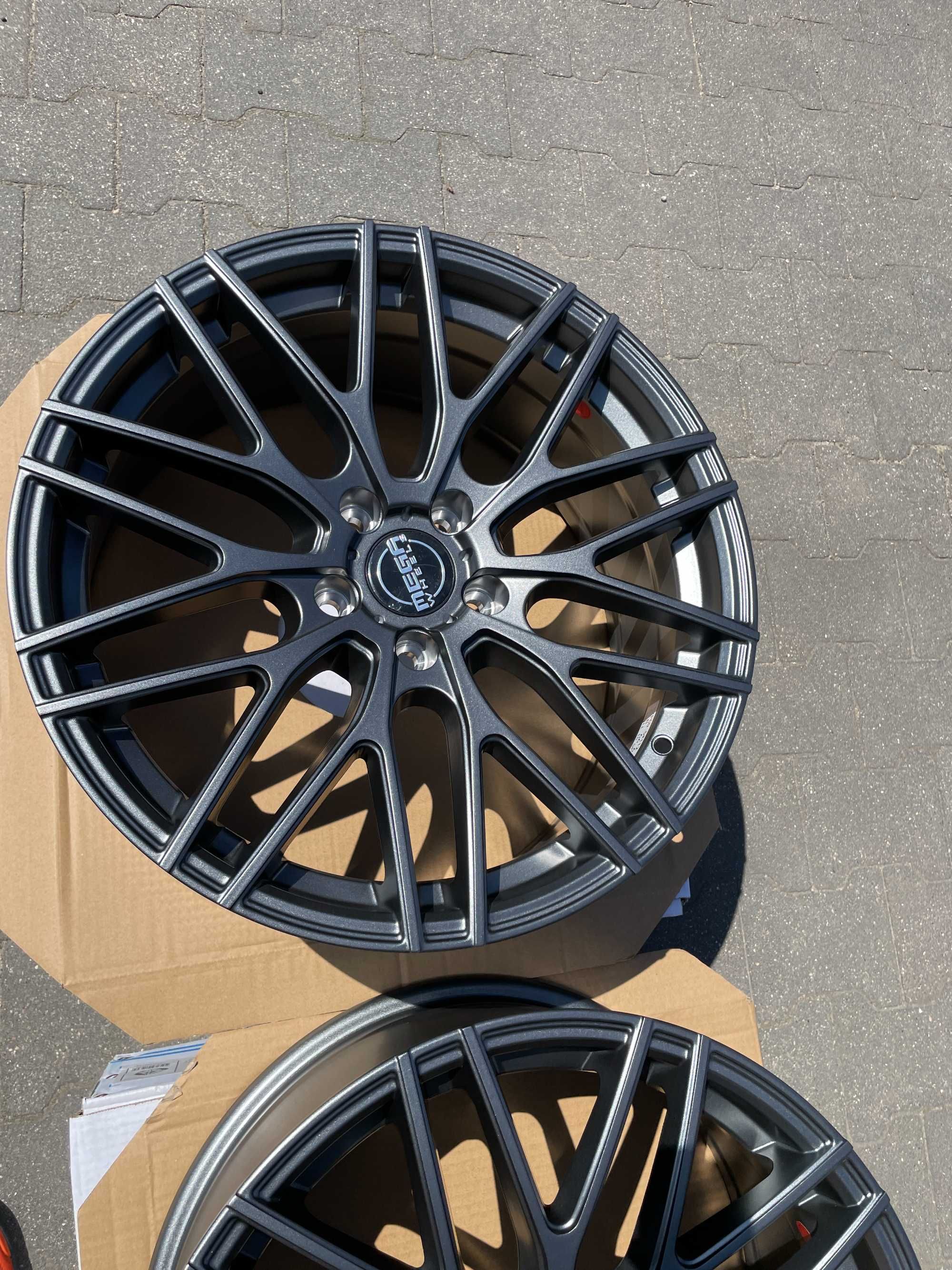 Okazja felgi MEGA Wheels Audi Mercedes MG Skoda VW 5x112 8Jx18 ET35