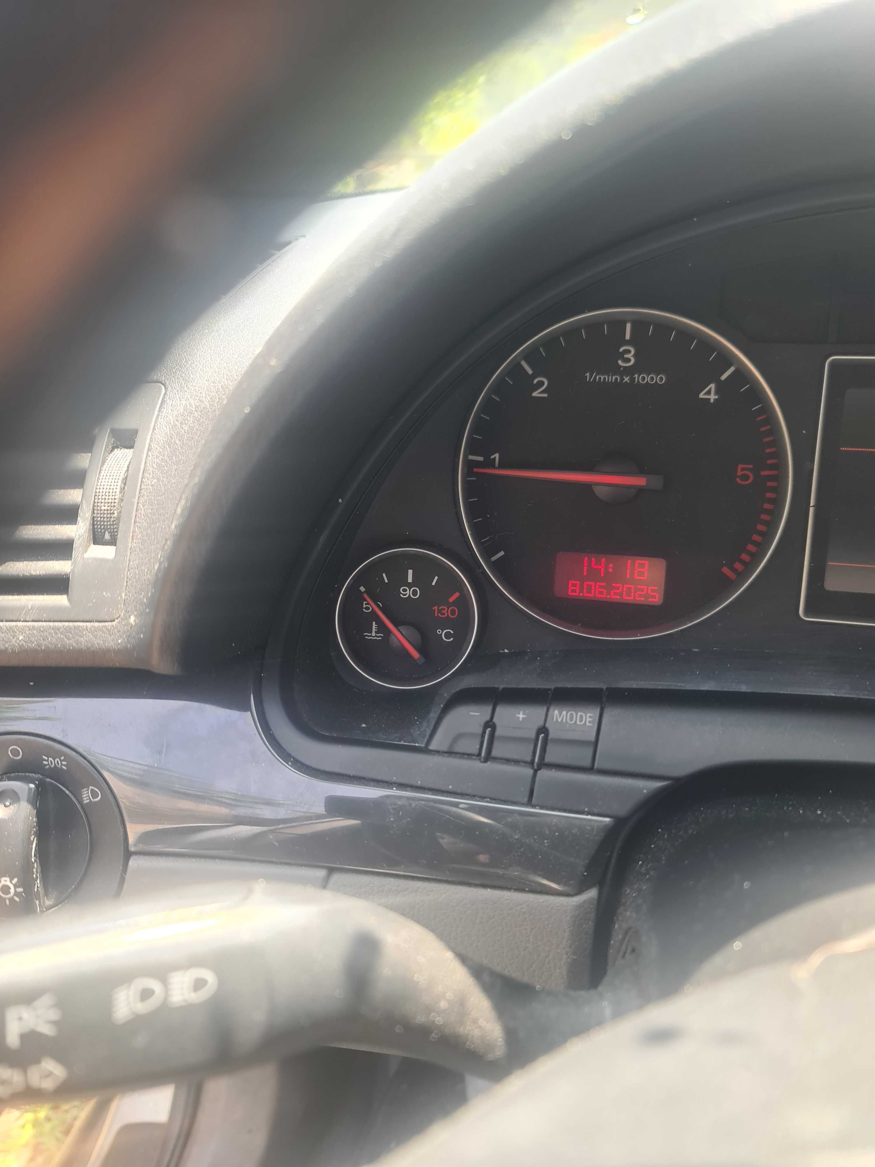 Audi A4 1.9 TDI com vários extras.