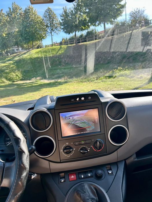 Vendo Peugeot Partner 2017- FULL EXTRAS