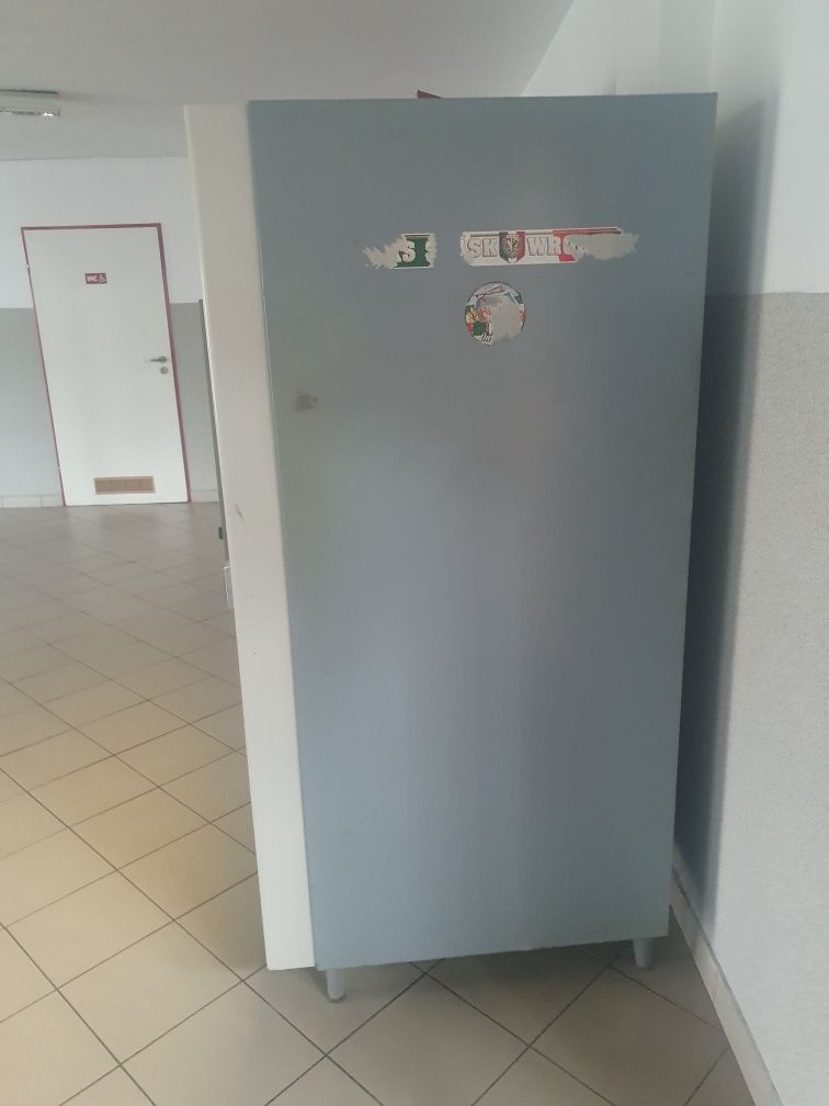Automat samosprzedający