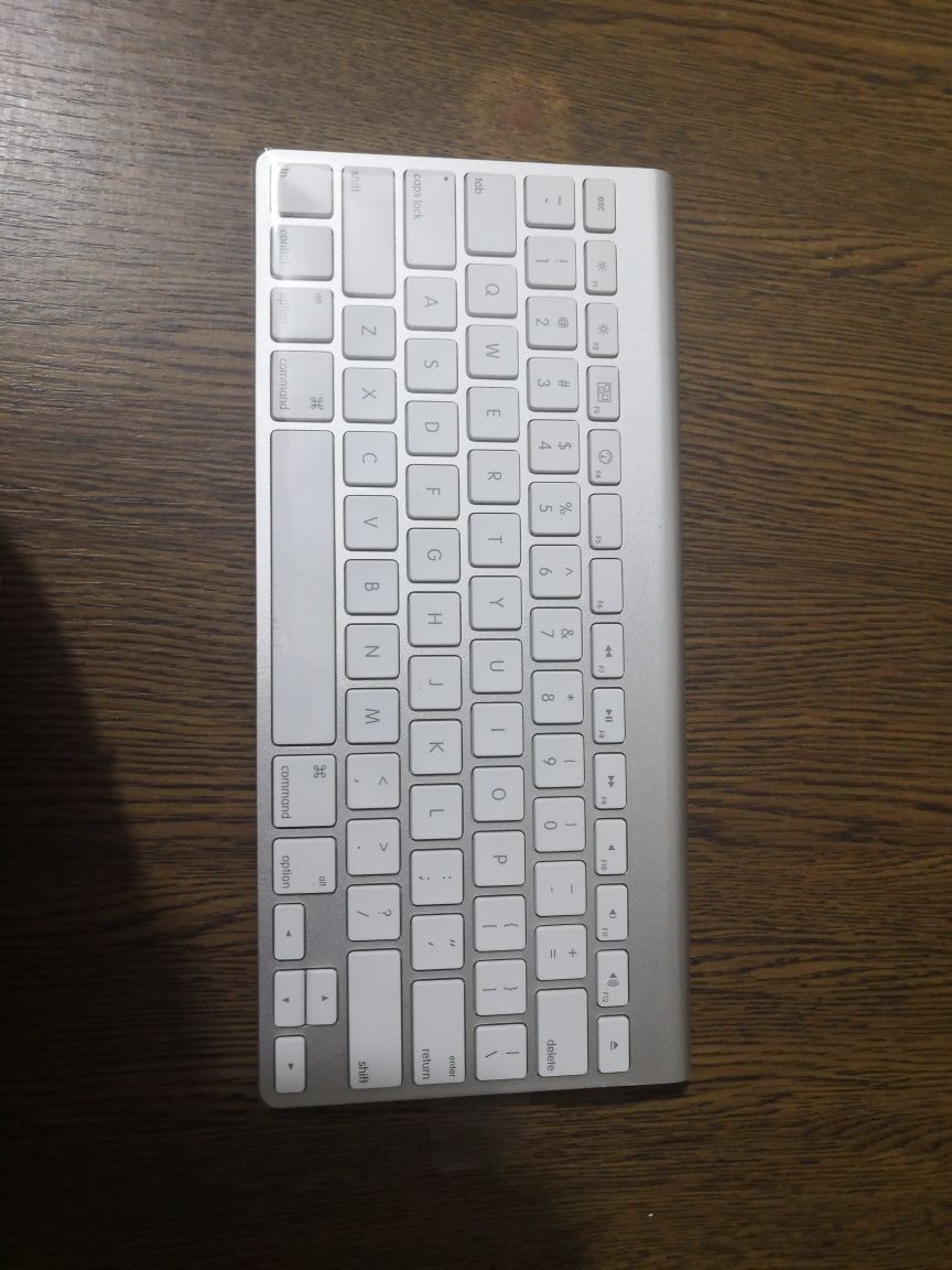 Клавиатура беспроводная Apple Magic Keyboard Bluetooth Silver/White