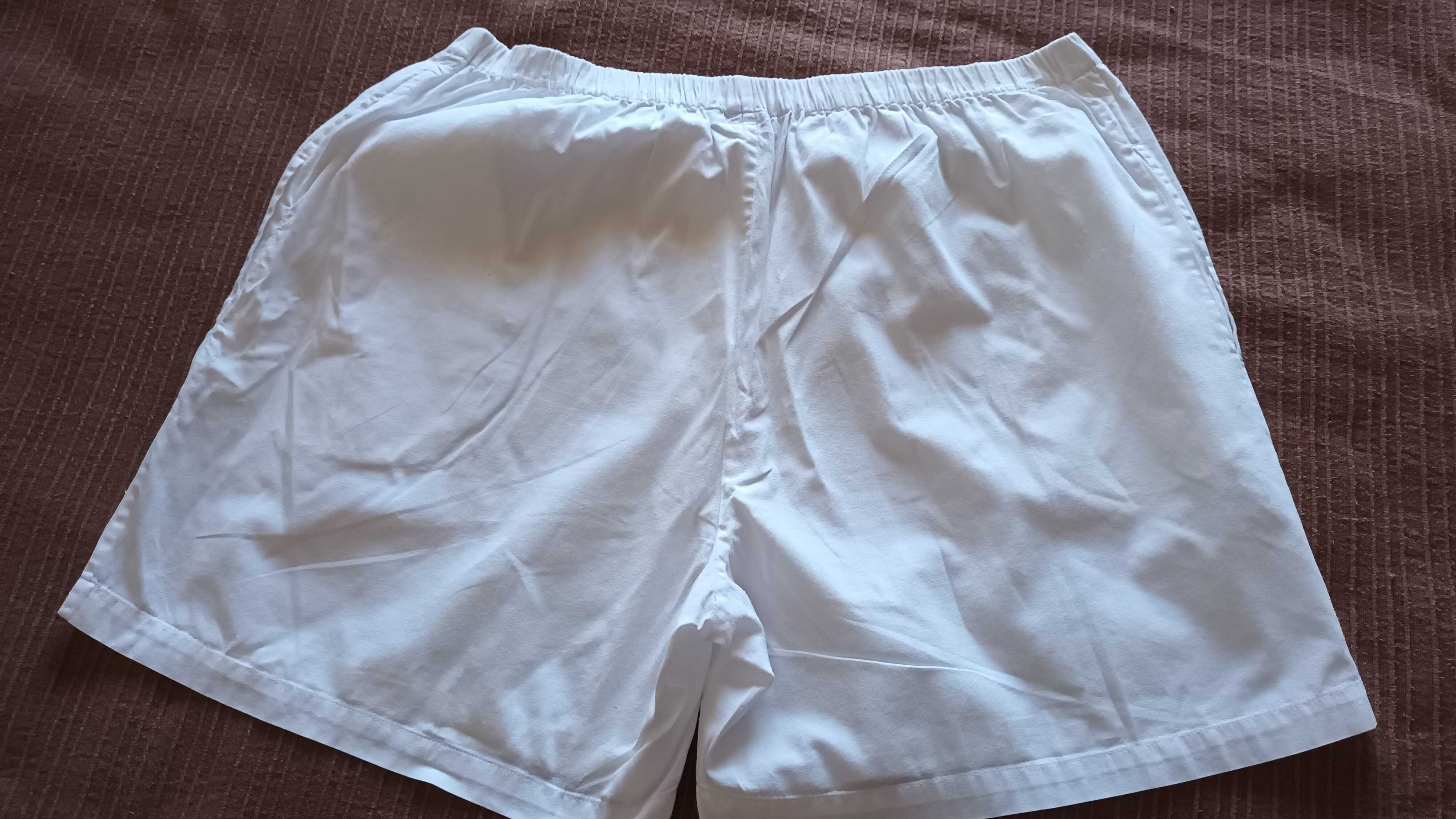 Calções em branco