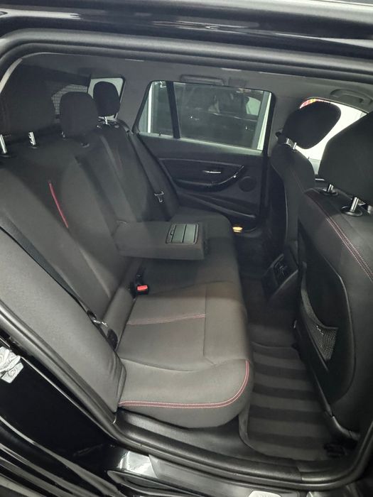 BMW 318d Touring F31