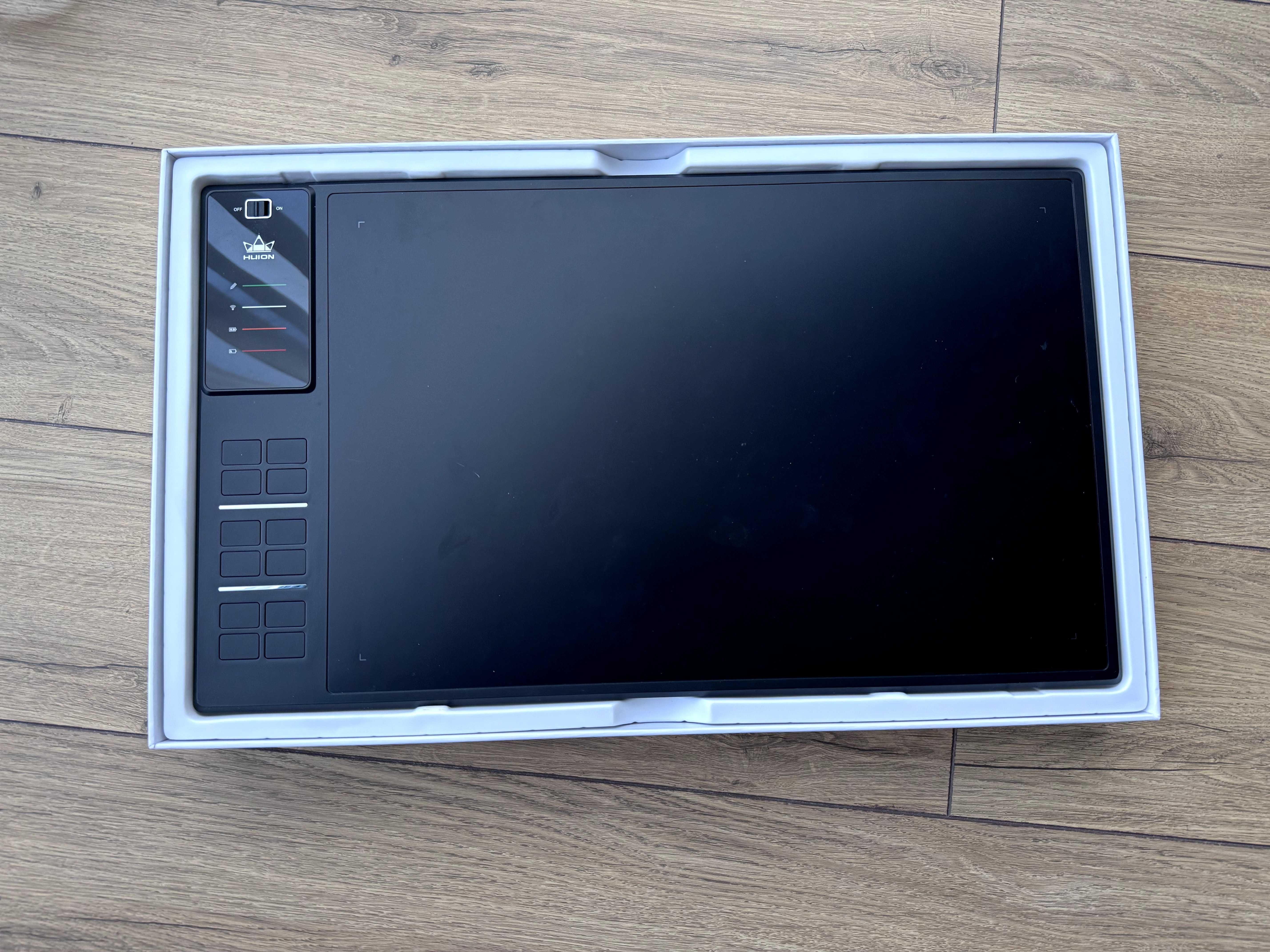 Графічний планшет HUION INSPIROY WH1409 V2