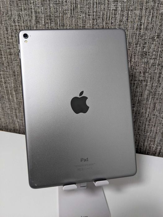Apple iPad Pro 9.7 2017 на 128Gb #125