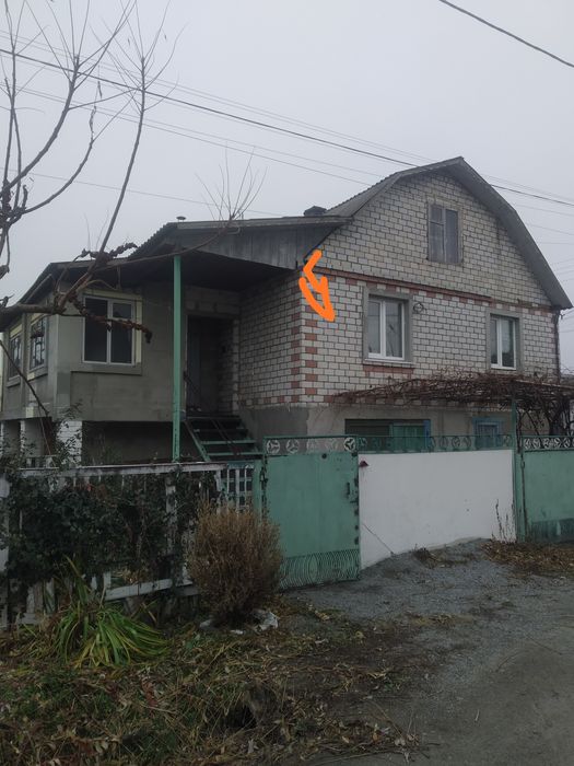 Терміново.. двоповерховий будинок