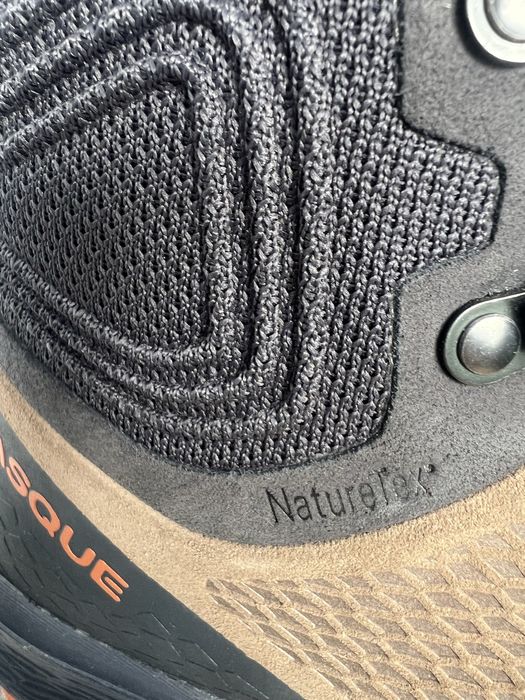 Легкі водонепроникні туристичні черевики Vasque Breeze LT NTX