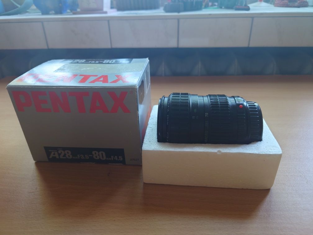 Pentax-A zoom 3,5-4,5 28-80mm
