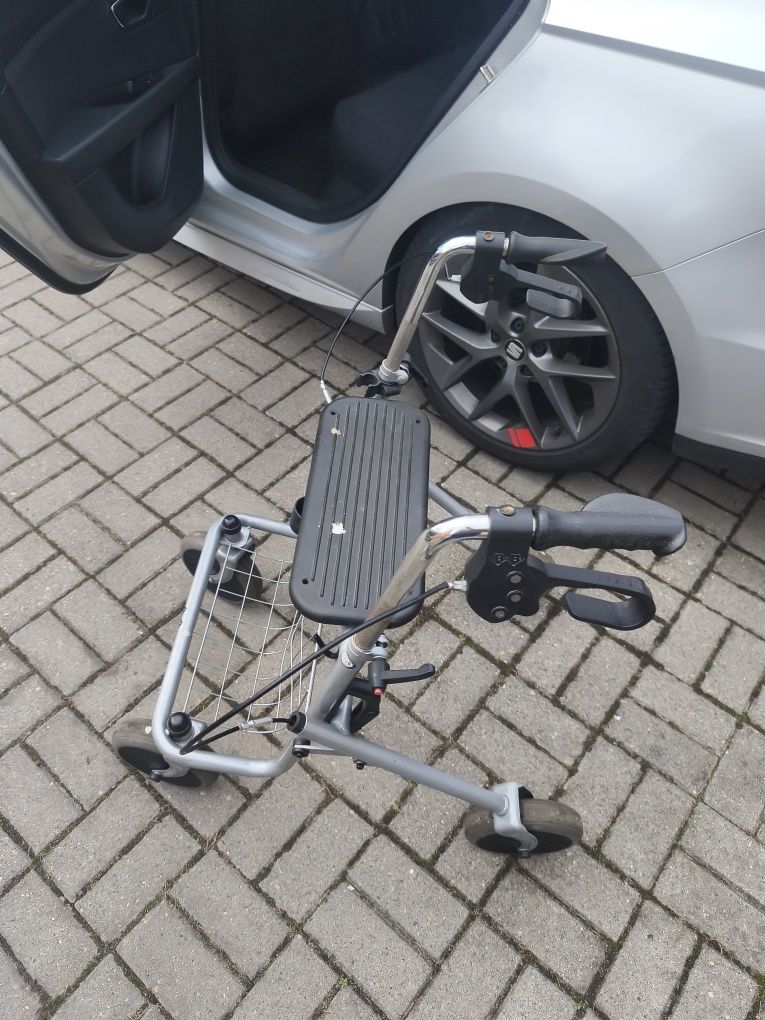 Wózek Rollator dla osób starszych