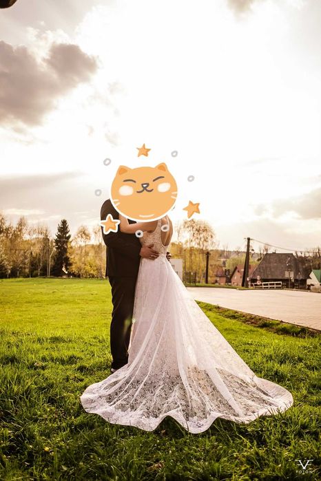 Suknia ślubna z koronki francuskiej