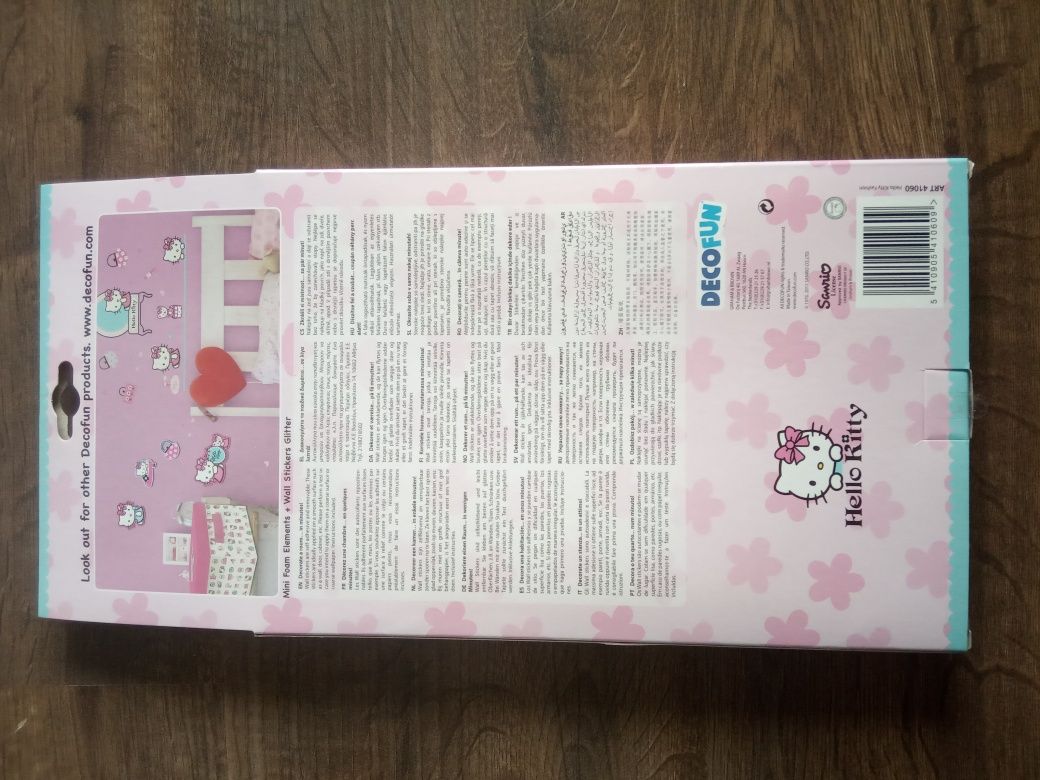 Naklejki dekoracyjne Hello Kitty