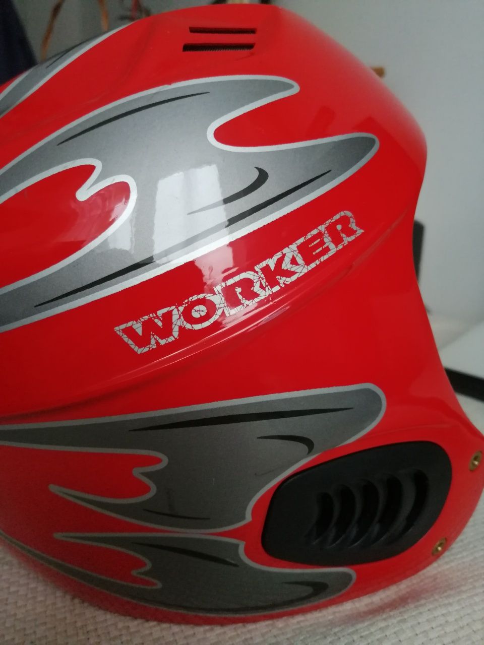 Kask narciarski Worker dziecięcy