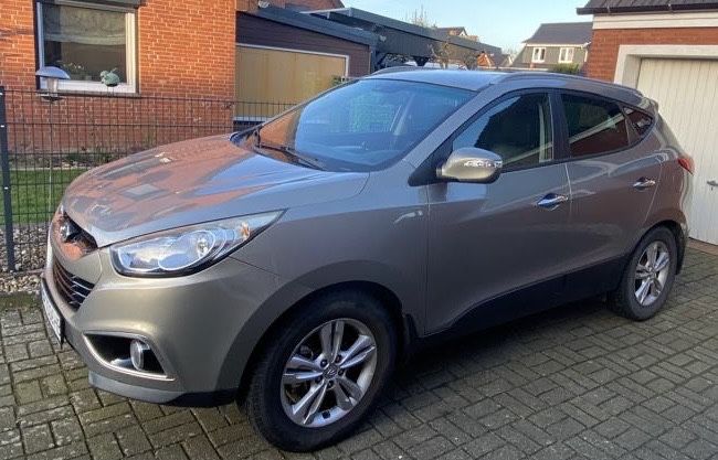 Продам авто Hyundai IX35.тел.+380971449189