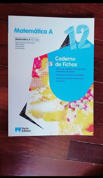 Manuais escolares para 12 ano