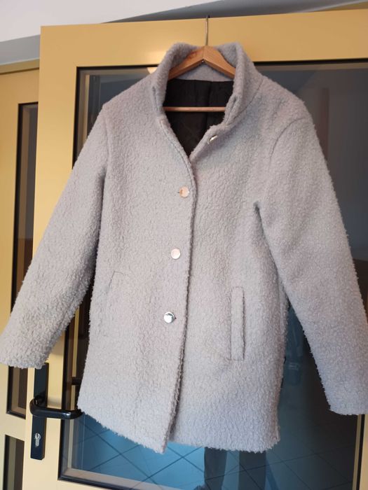 Szary jesienno- zimowy Płaszcz ocieplany marki Made In Italy rozmiar S