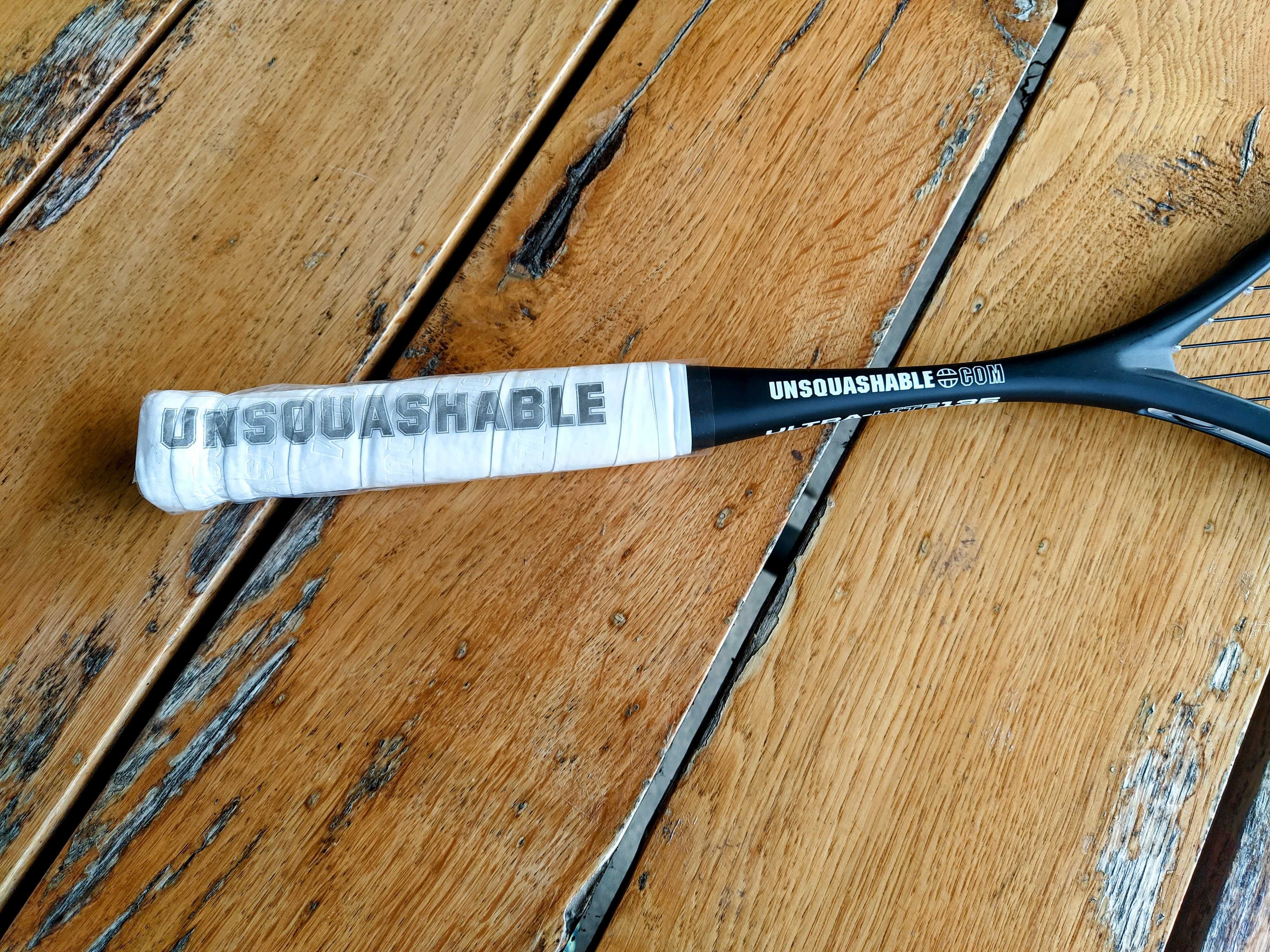 Нова ракетка для сквошу Unsquashable Ultra-Lite 135