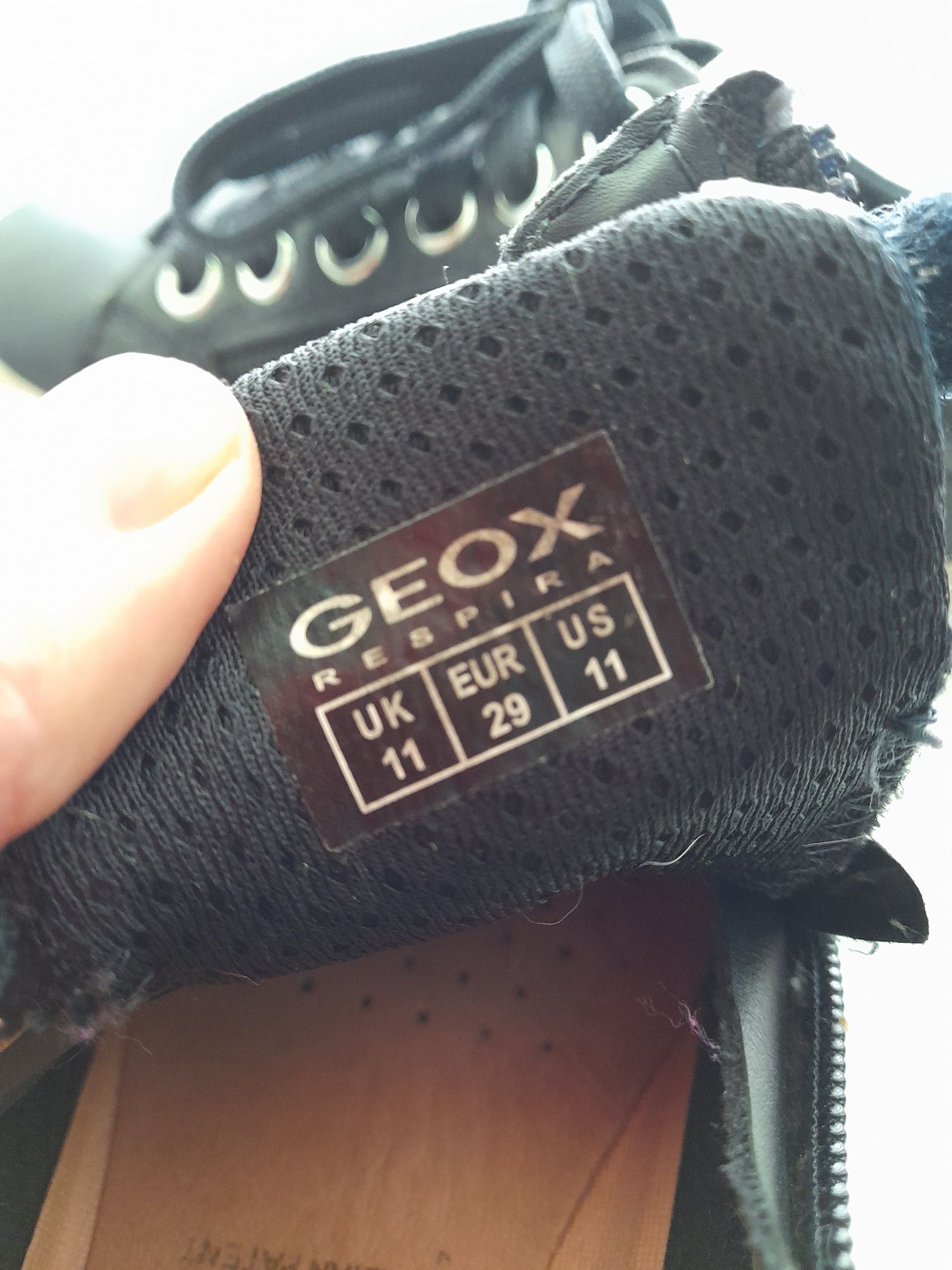 Кроссовки  GEOX для дівчинки