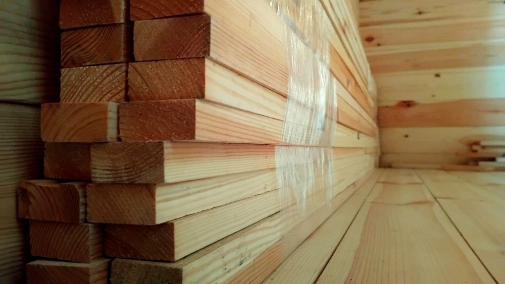 Listwa drewniana, kantowka, 200cm x 4cm x 2,5cm








200cm x 4cm x