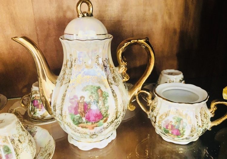 Conjunto cafe , tipo ingles