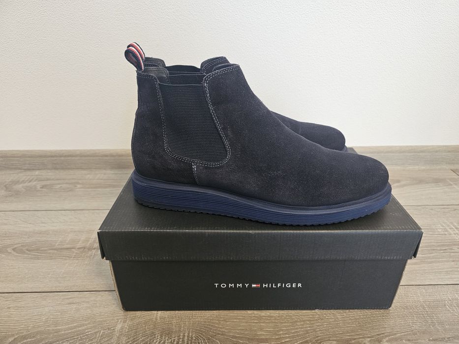 Чоловічі темно-сині замшеві челсі Tommy Hilfiger