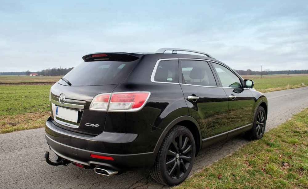 Mazda CX-9 przestronny 7 os. SUV, wersja europejska