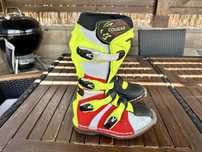 Forma Cougar rozmiar 33