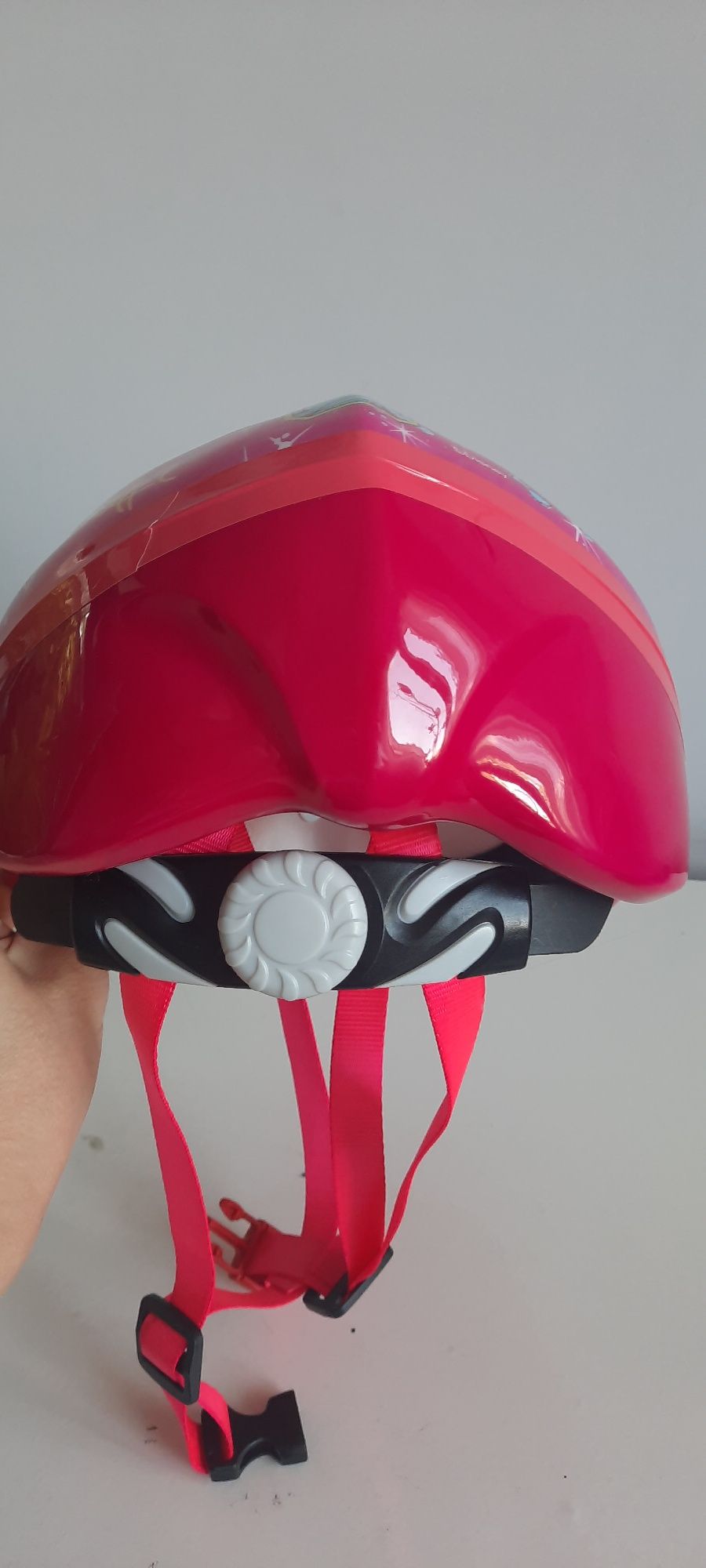 Kask rowerowy dla dziecka. Rozmiar M.