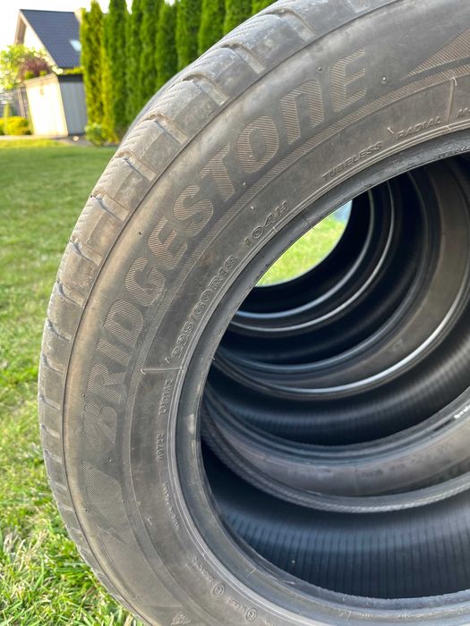 Opony BRIDGESTONE BLIZZAK LM 001, 225/60 R18 104H - 2020 r. używane