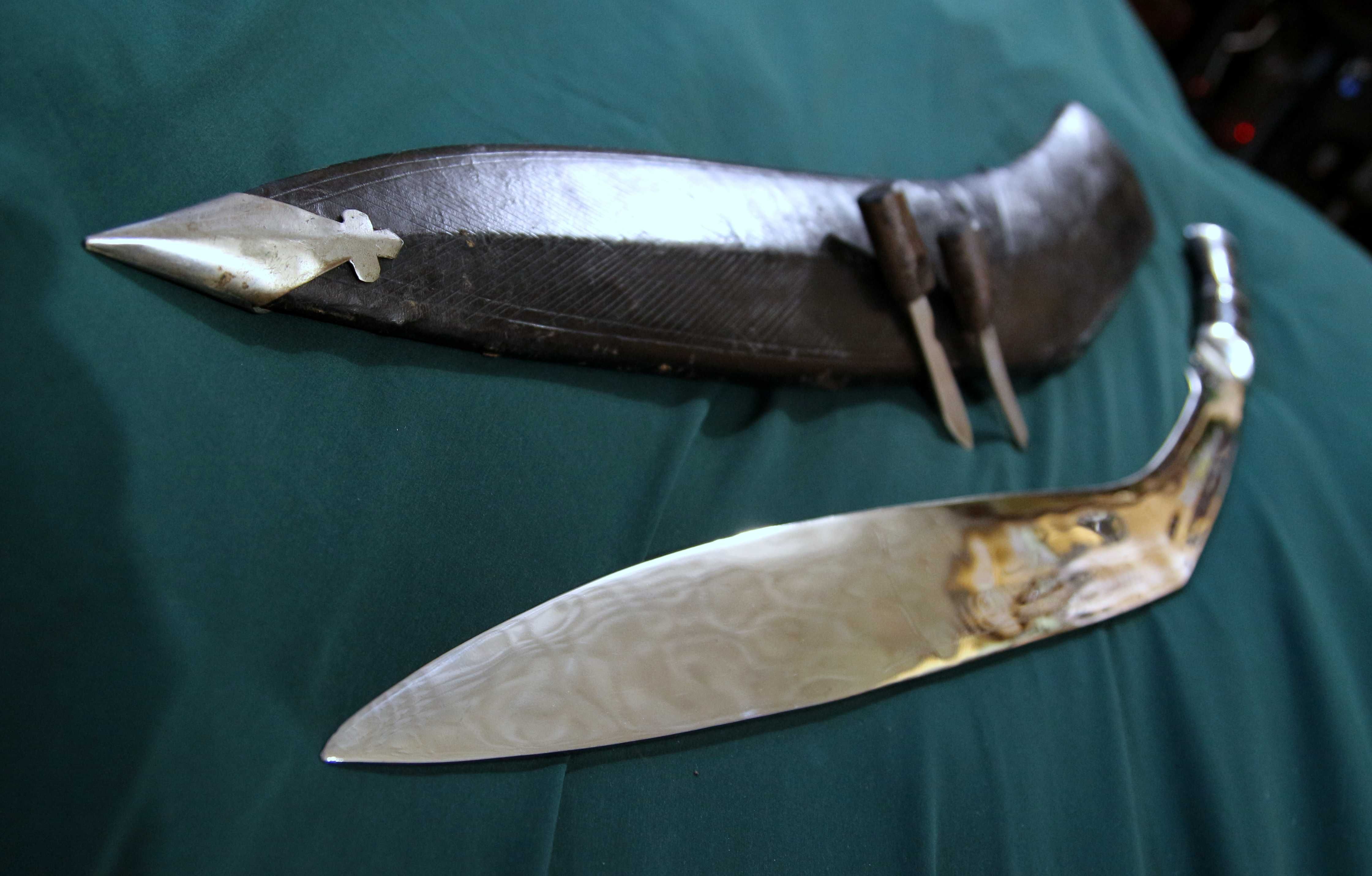 Oryginalny najdłuższy nóż Kukri,Khukri Gurka XX w. Nepal.