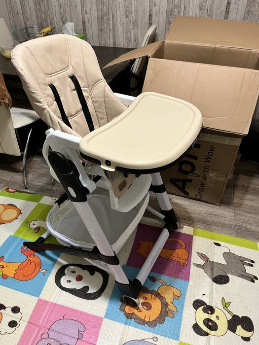 Стілець для годування Carrello Apricus CRL-14201