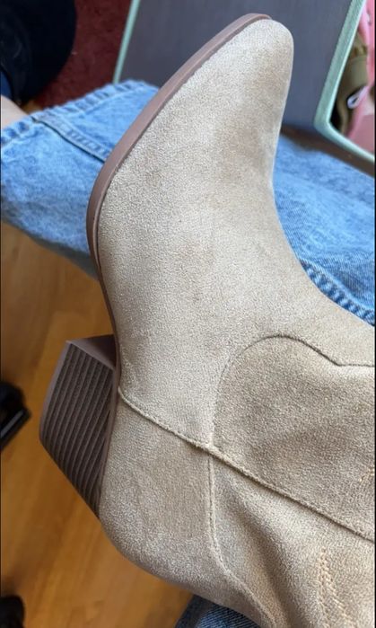 Високі ковбойські чоботи (високі жіночі козаки)