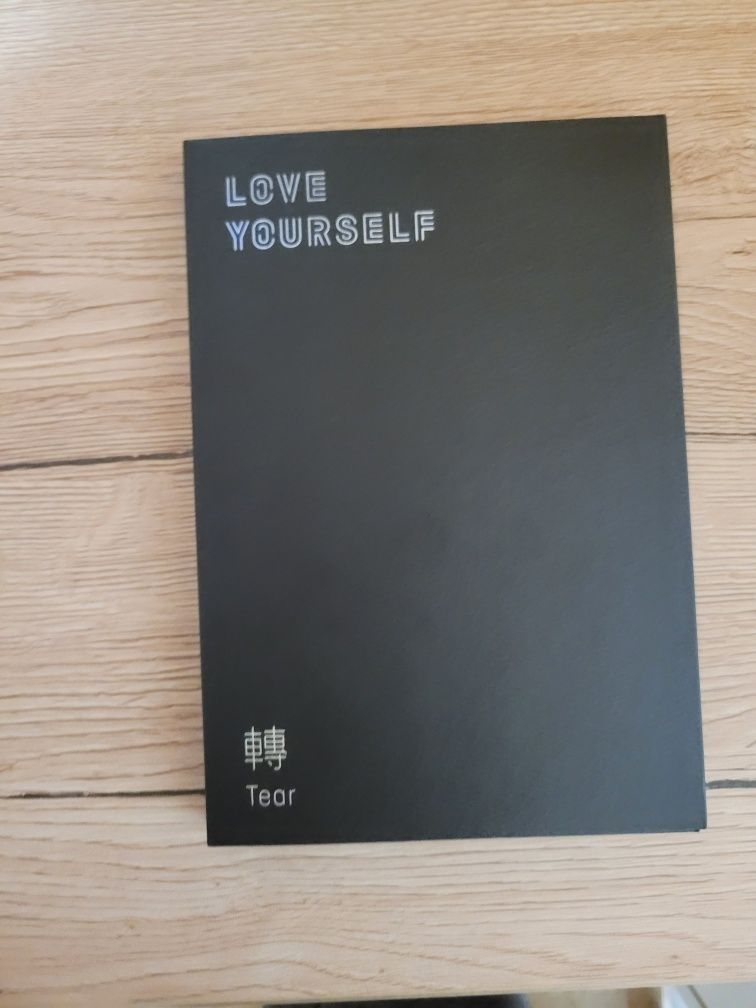 Album BTS Love Yourself Tear ver. R