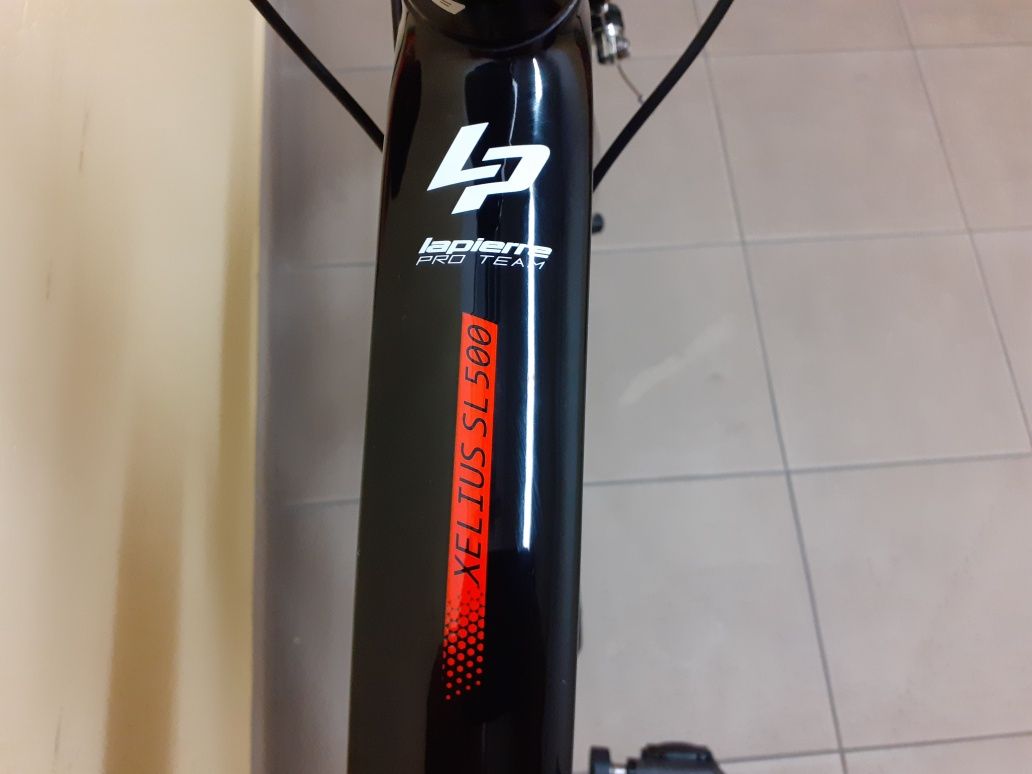 Sprzedam karbonowy rower szosowy lapierre xelius sl 500.