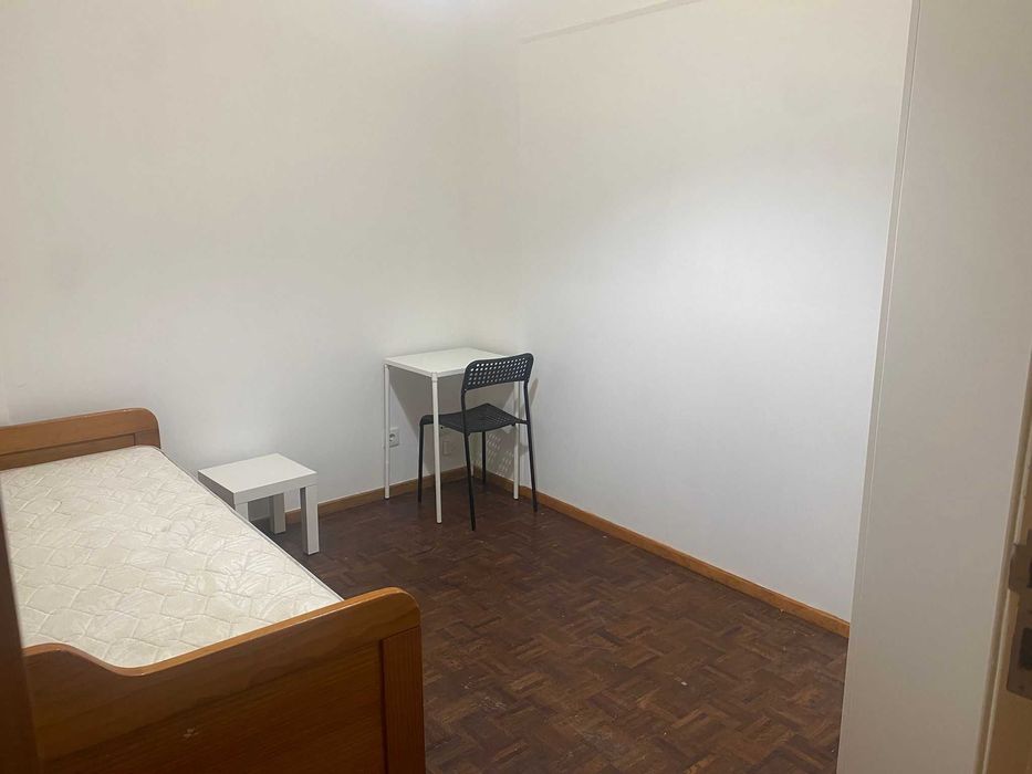 Quarto Solteiro Mem-Martins