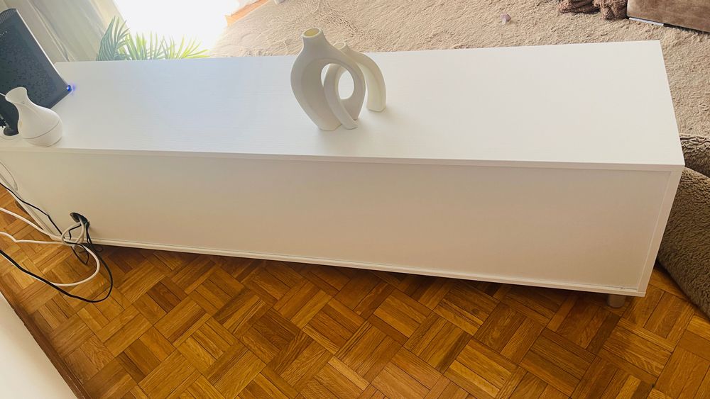 Mesa de tv branco