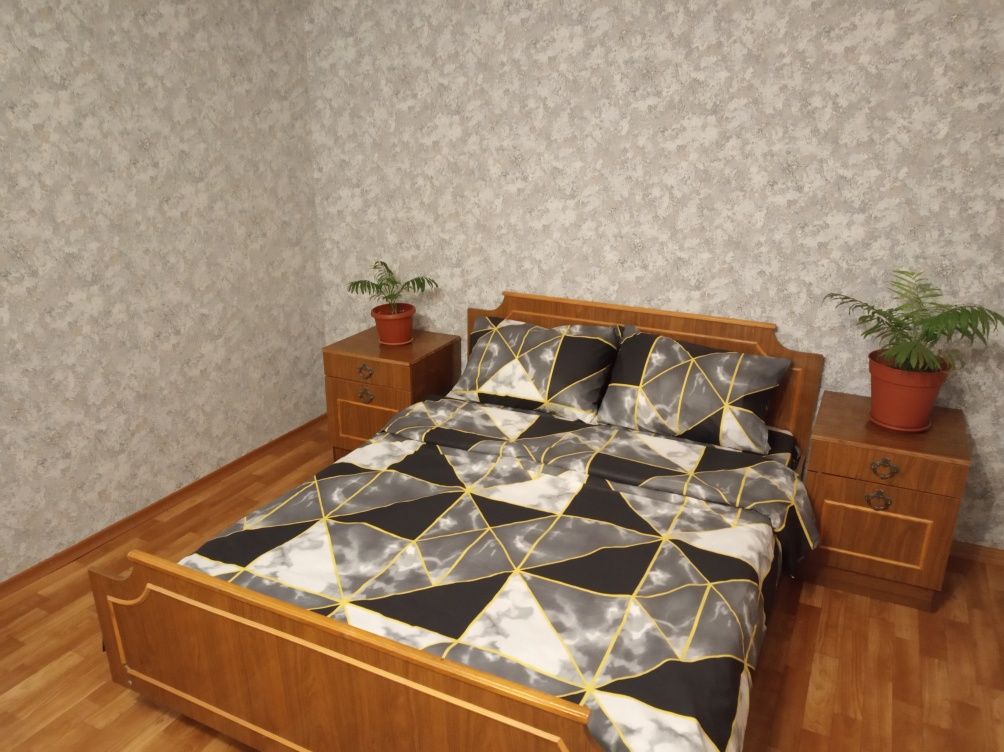 Квартира Посуточно, почасово, Караван, Подгородне,5 мин. дог.