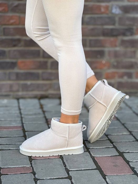 Жіночі уггі (UGG) зимові з натуральної замші (р.36-41)