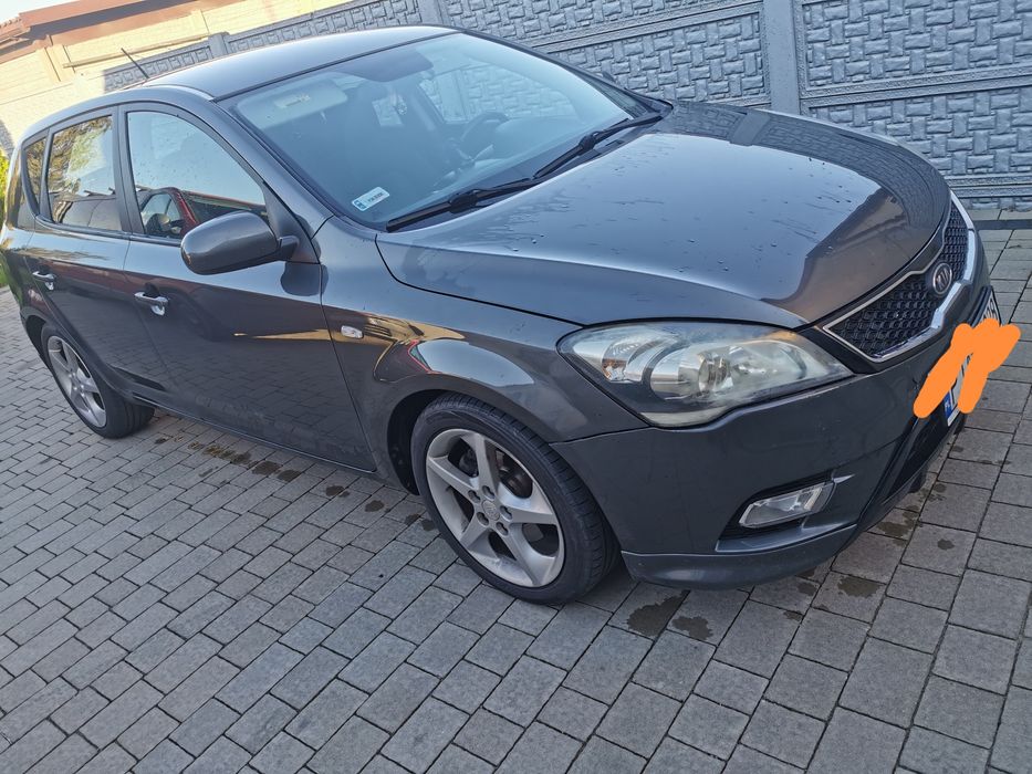 Kia ceed 2009 1.6 crdi 90km
