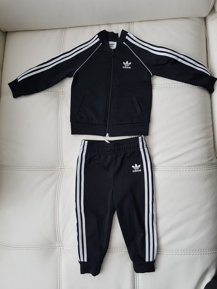 Dres komplet 80 86 Adidas  12 18 miesięcy idealny na wiosne i lato