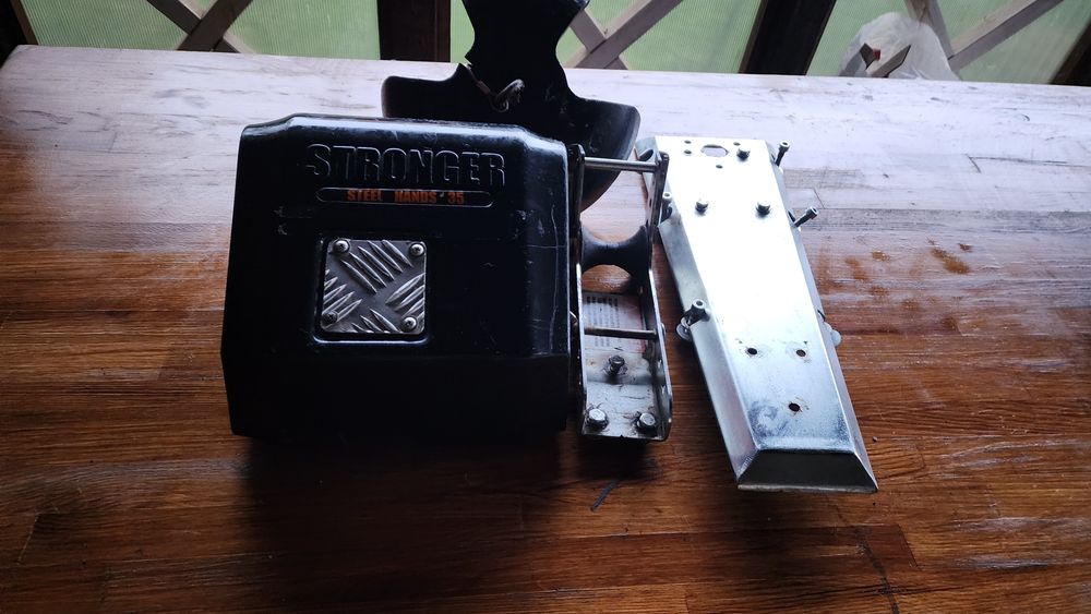 Якірна лебідка Stronger Steel Hands 35