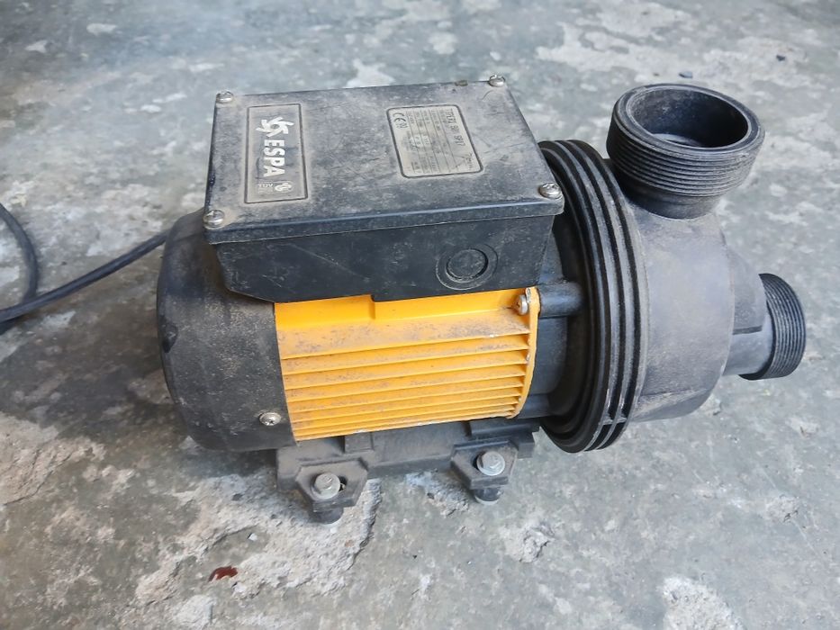 motor de tirar ou estrafegar água ou vinho