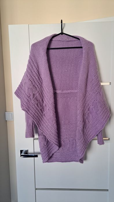 Gruby sweter z włóczki, rozmiar uniwersalny,  ciepły i mięsisty sweter