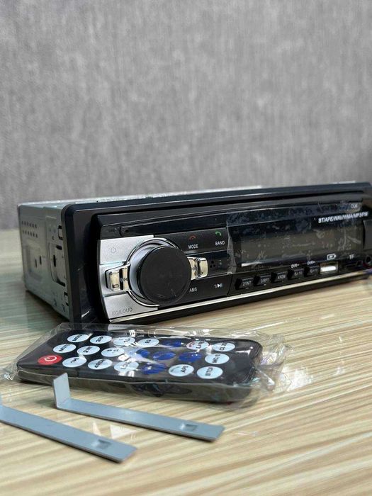 Автомагнитола  с Bluetooth  2-USB, SD, FM приемником 520