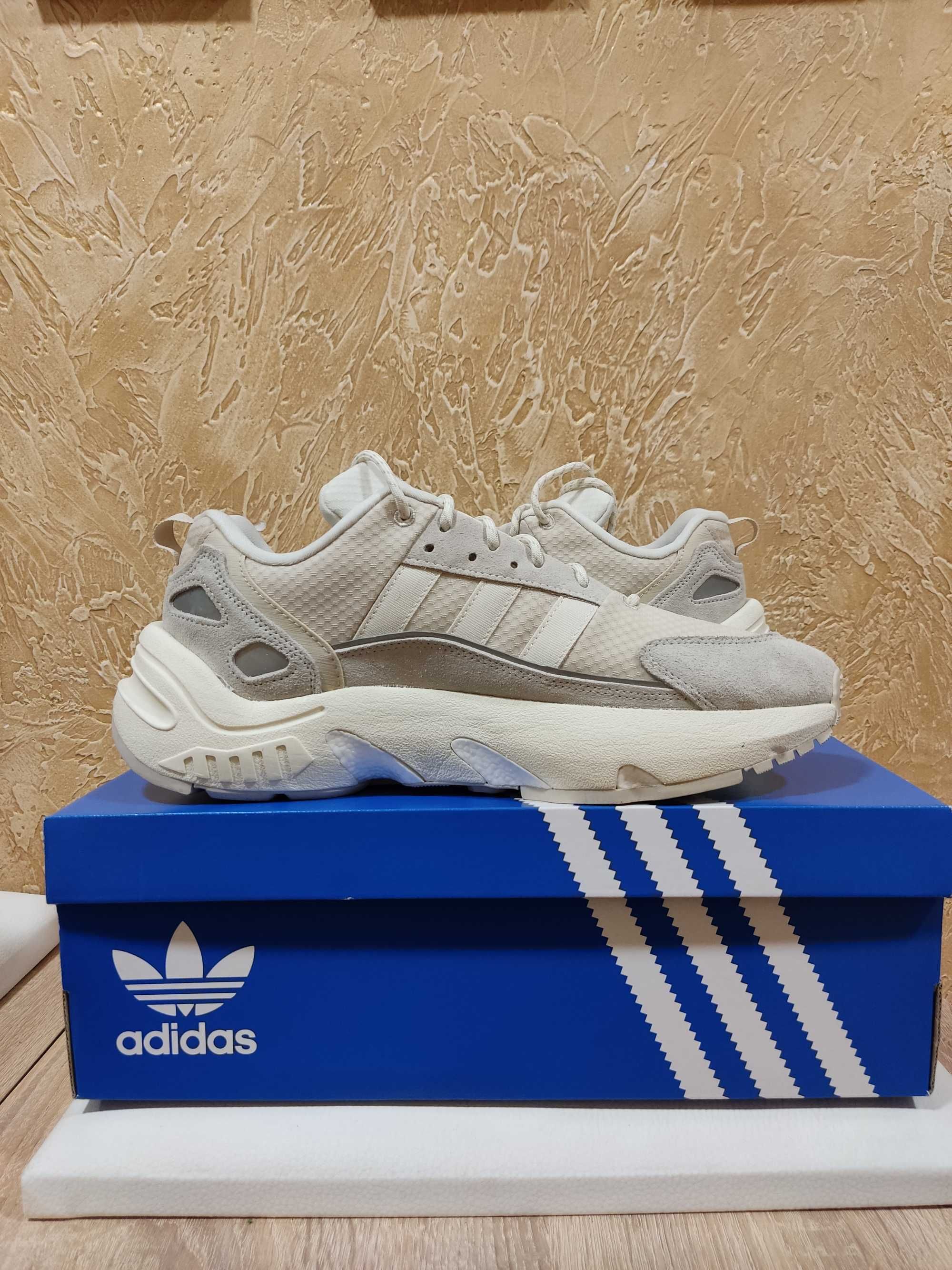 Buty Adidas ZX 22 Boost Kremowe